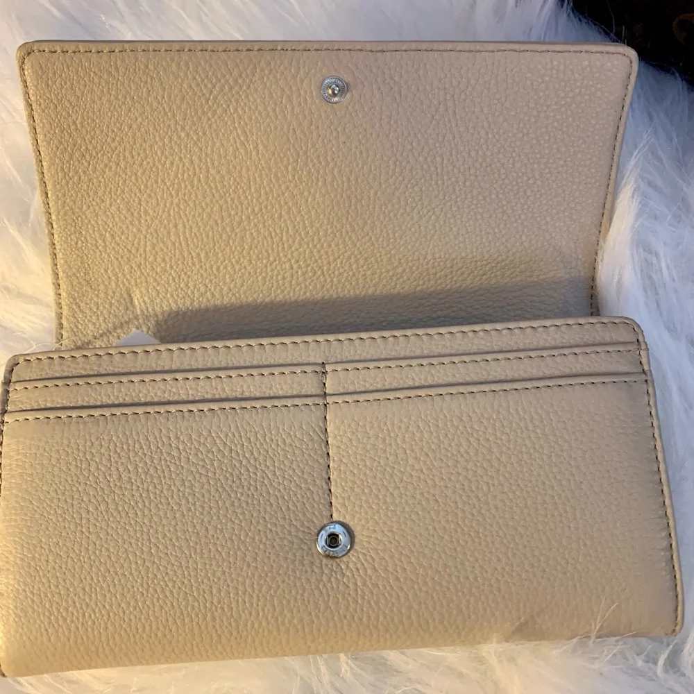 NWT Michael Kors‎ Wallet